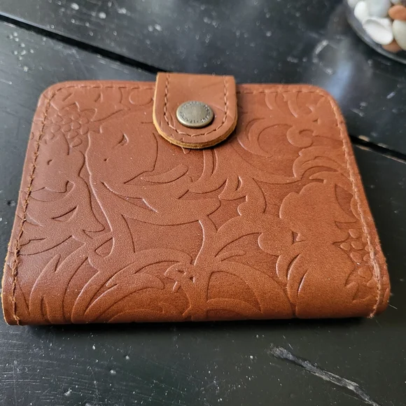 New Portland Leather Company Small Wallet Snap Zipper Tooled Medium Brown - Picture 1 of 9